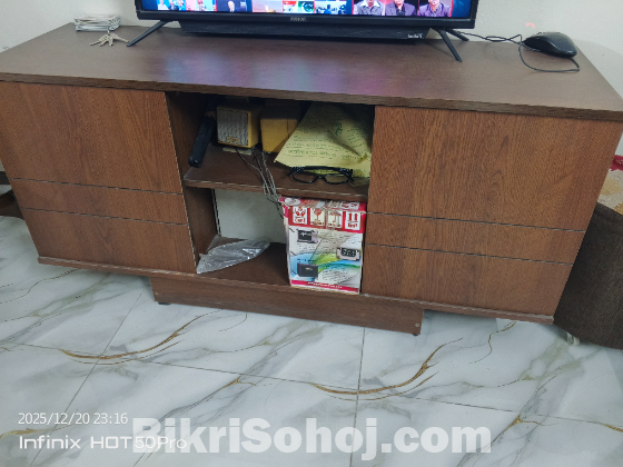 Regal Tv Trolley Cabinet